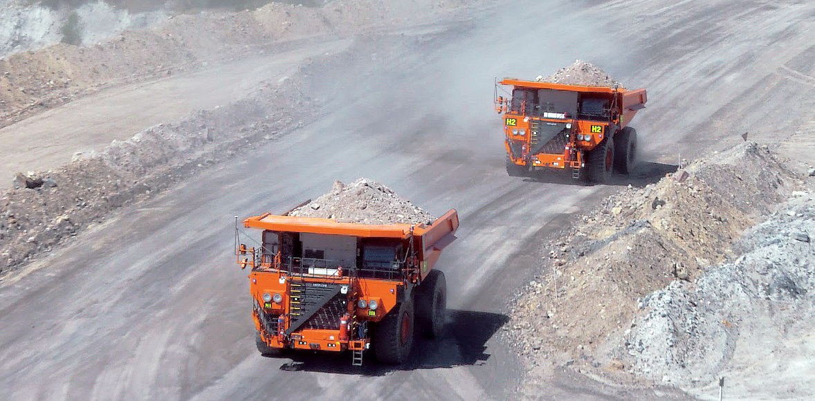 イメージ：鉱山全体の経営課題を解決する、ダンプトラックの自律運転